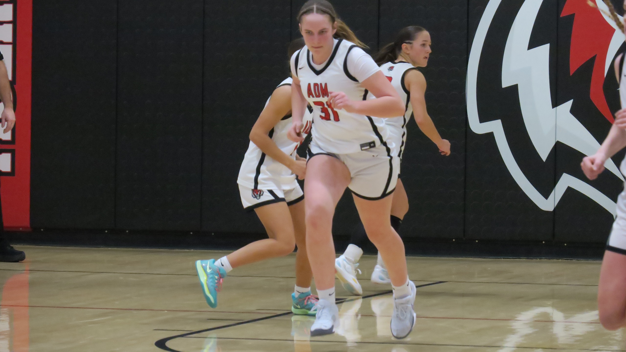 Tigers Advance to Second Round